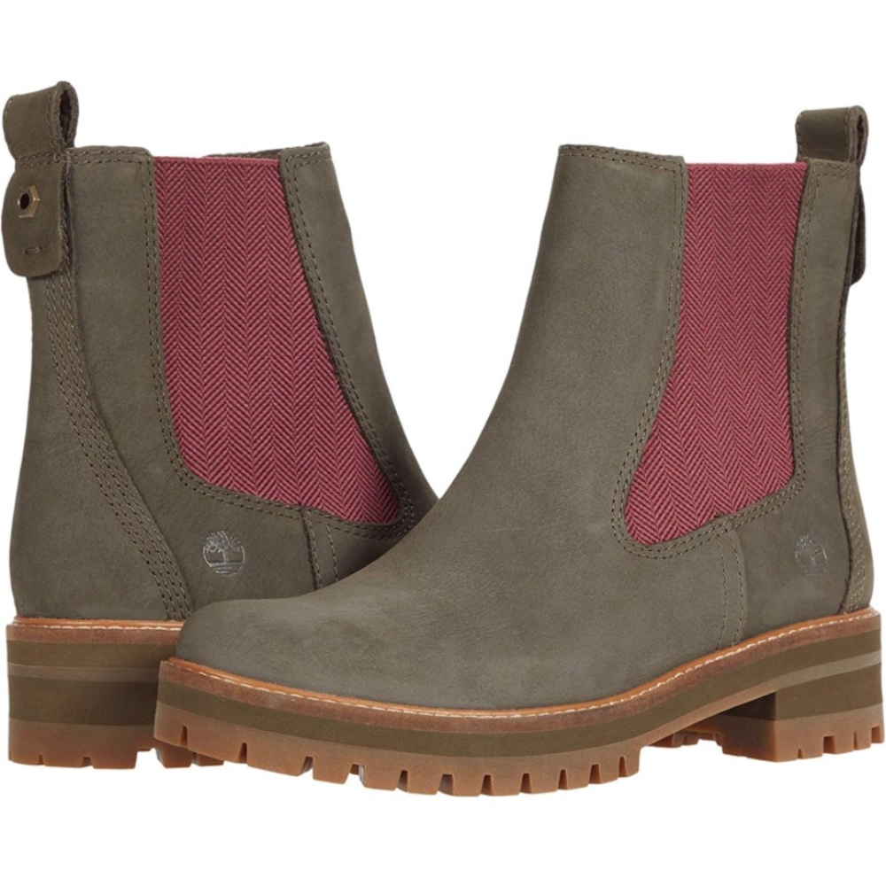 Timberland Women's Courmayeur Valley Chelsea Fashion Boot size 7.5